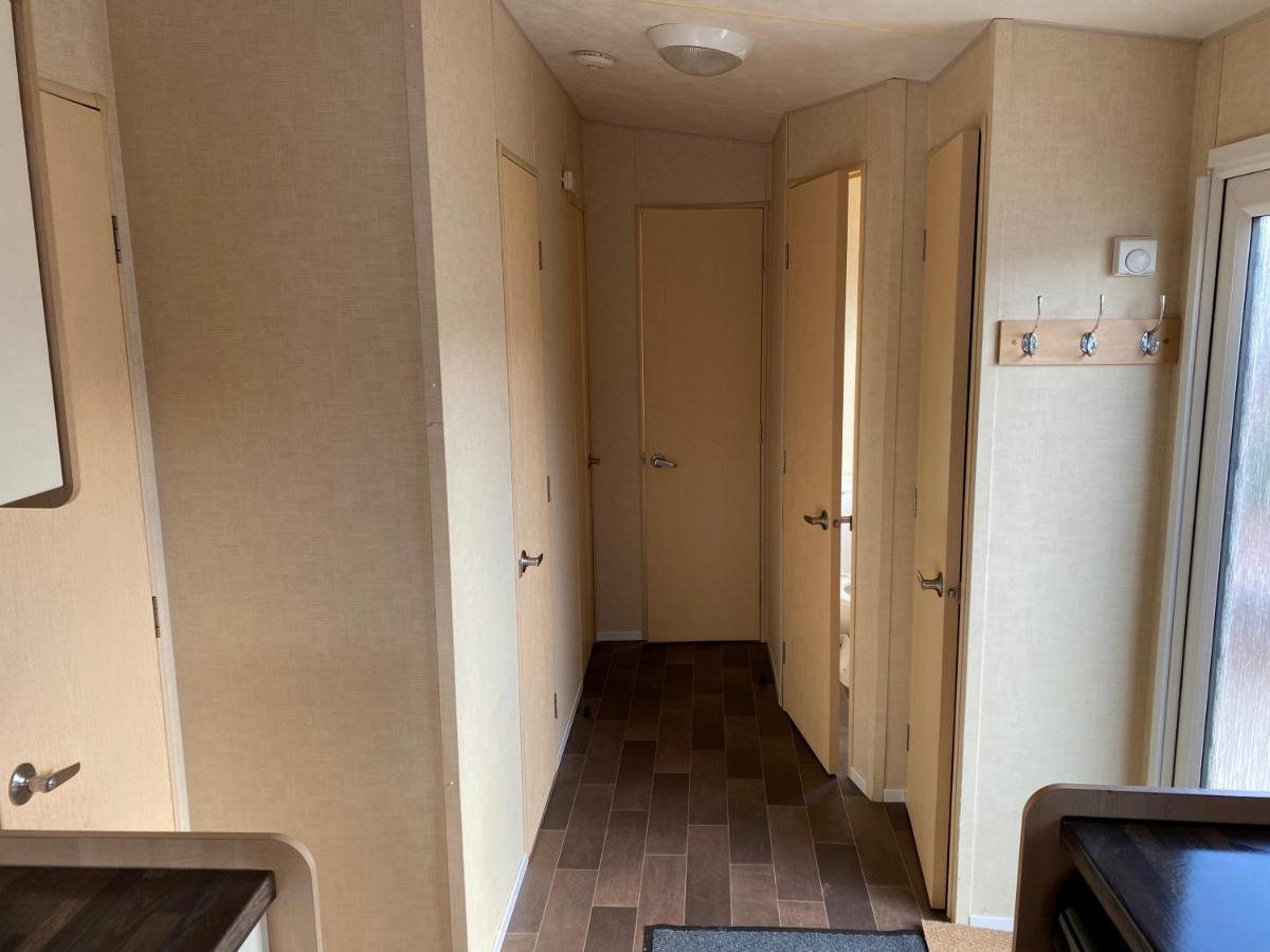 3 Bedroom 8 Berth Standard Basic Caravans With Hot Tub,Mountain Bikes تاتيرشال المظهر الخارجي الصورة